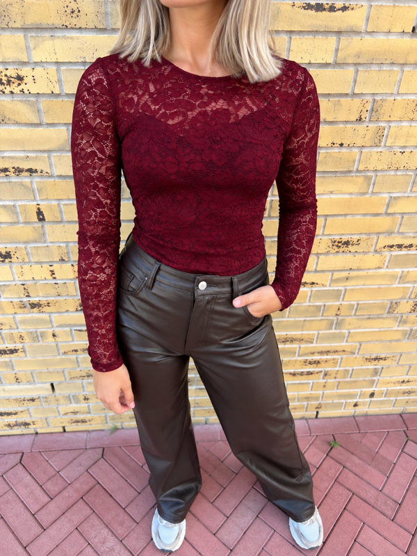 Cèleste Lace top bordeaux