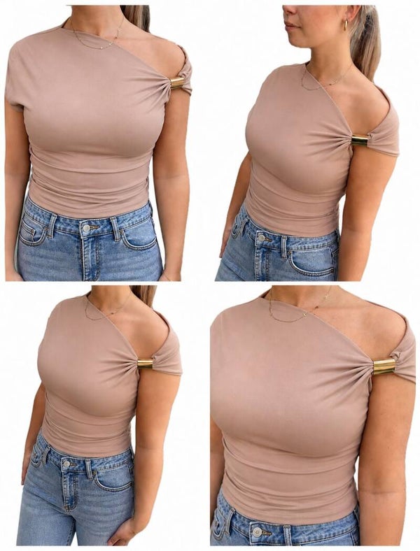Beige Off-Shoulder Top met Gouden Detail