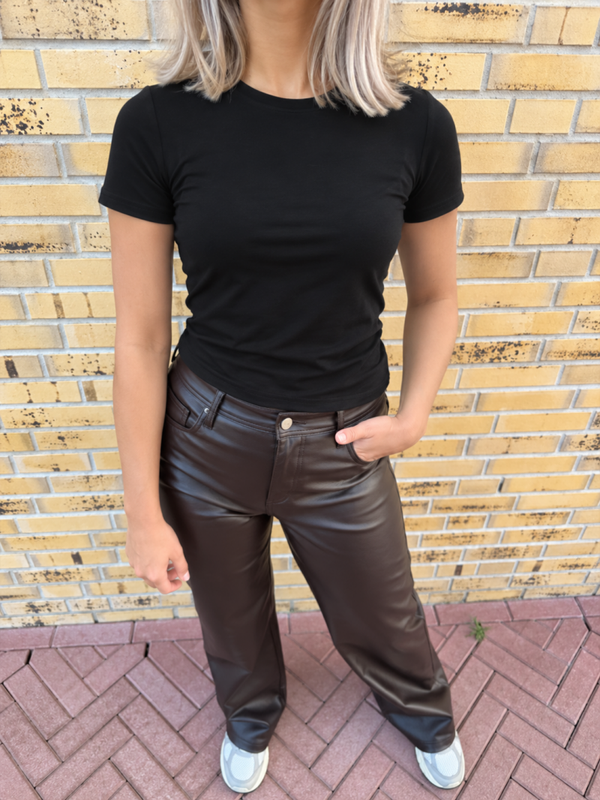 Basic T-Shirt – LIV zwart