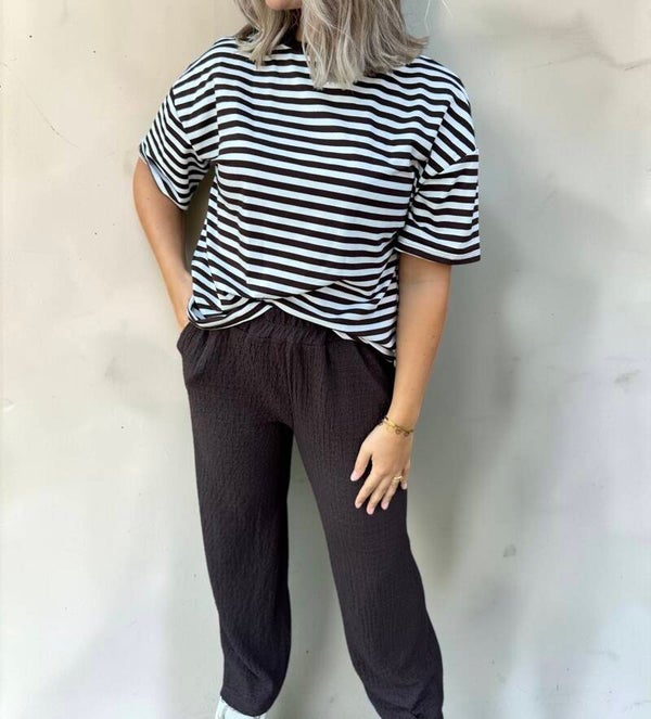 Oversized Stripe Tee – bruin/wit
