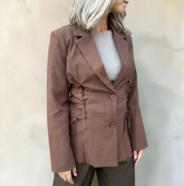 Bruine blazer met lace-up detail