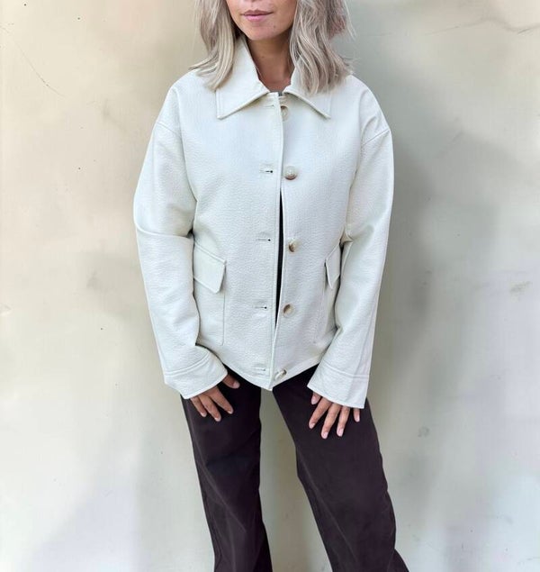 Oversized beige/creme leren look jas