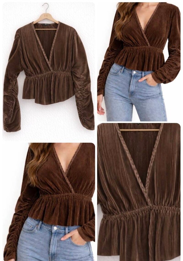 Bruine plissé  top met V-hals