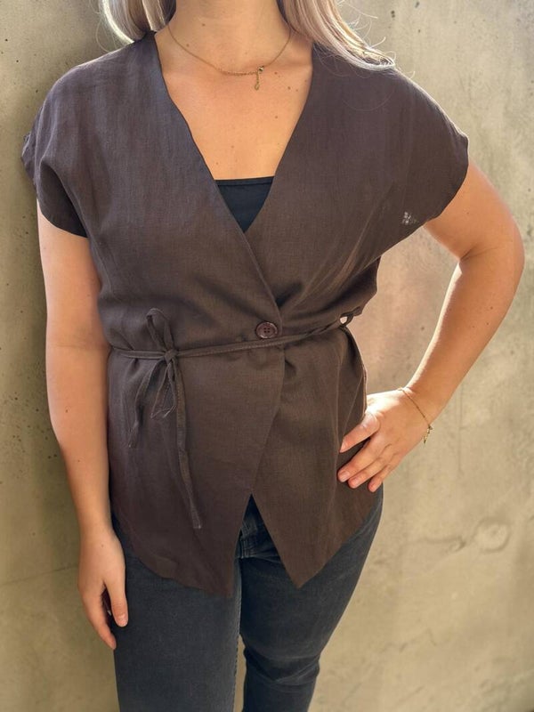 Luchtige bruine top met linnen look
