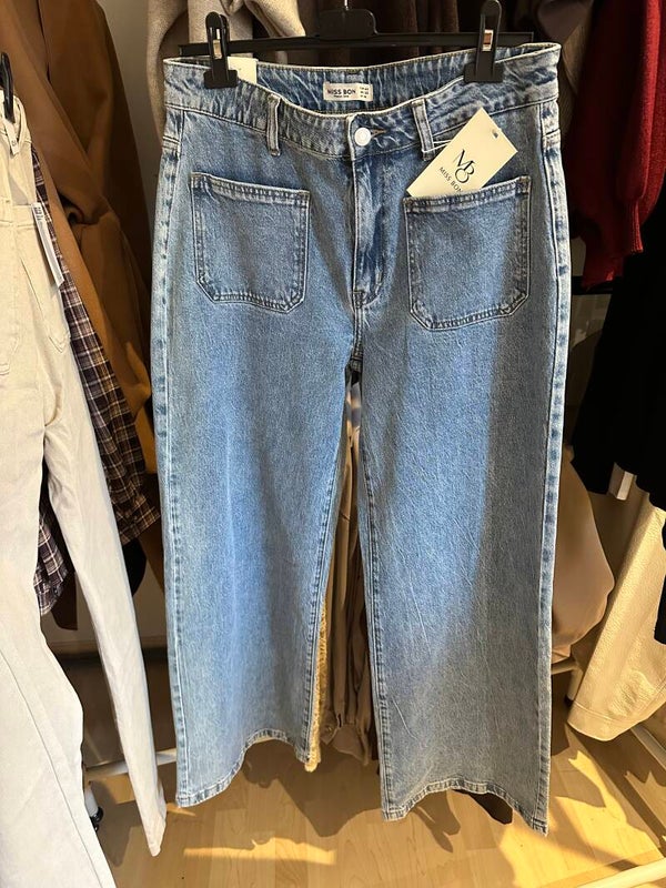 Mid blue wide leg jeans met zakken