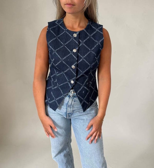 Donkerblauw denim gilet met zilveren knopen