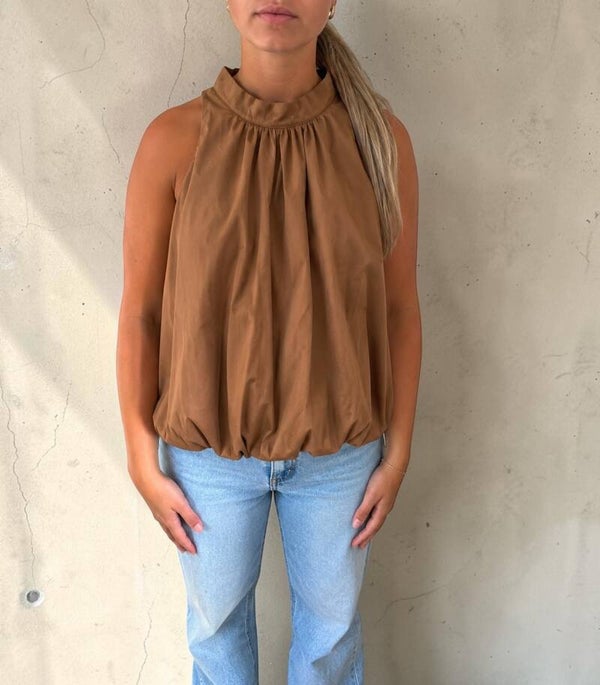 Camel ballon top