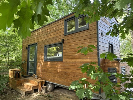 Blogreeks, DNA Homes - Off-grid wonen - Tiny House in bos