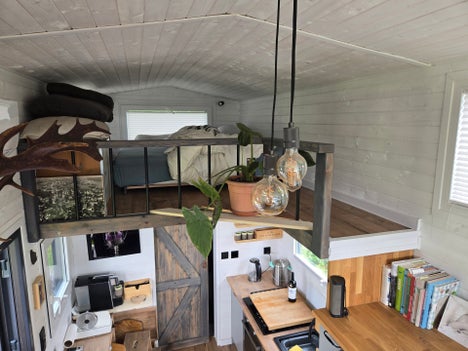 Tiny house als 2e woonst, ingericht en bewoond