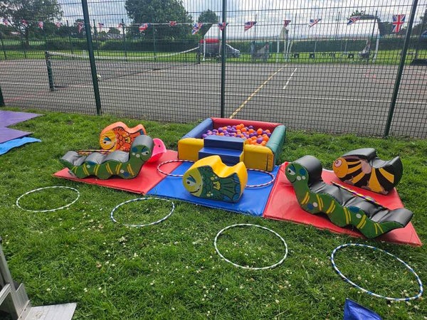 Outdoor soft play set ups