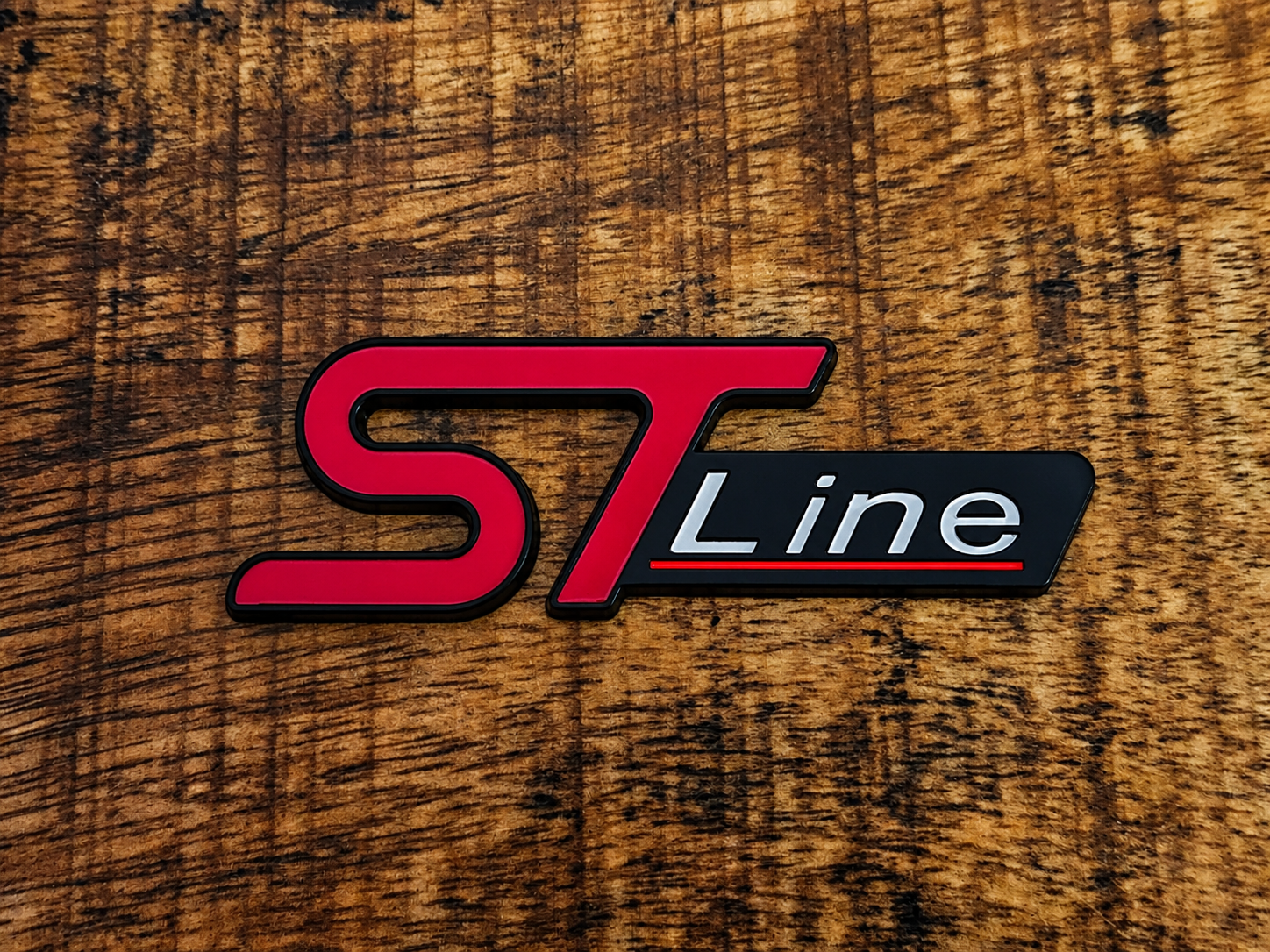 ST-line rood/zwart grill embleem