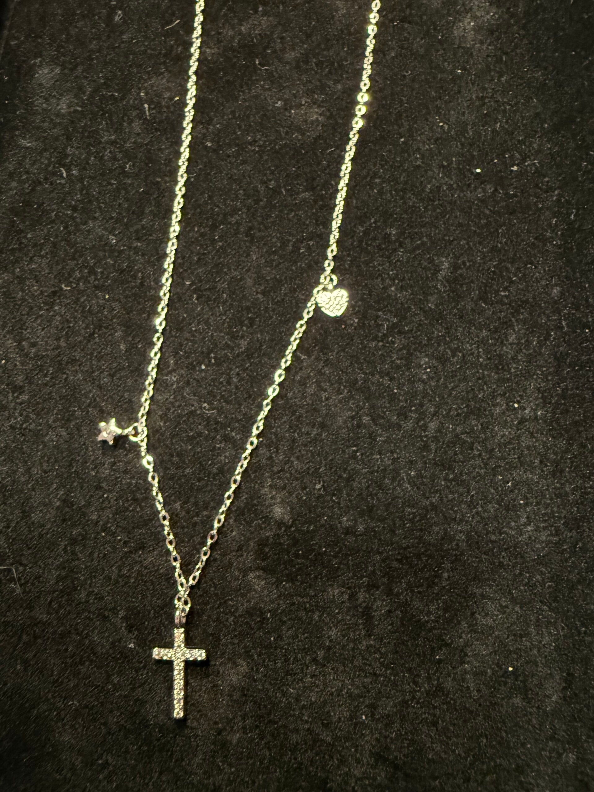 925er Silberkette mit kleinen Kreuz