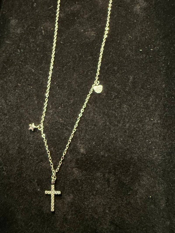 925er Silberkette mit kleinen Kreuz