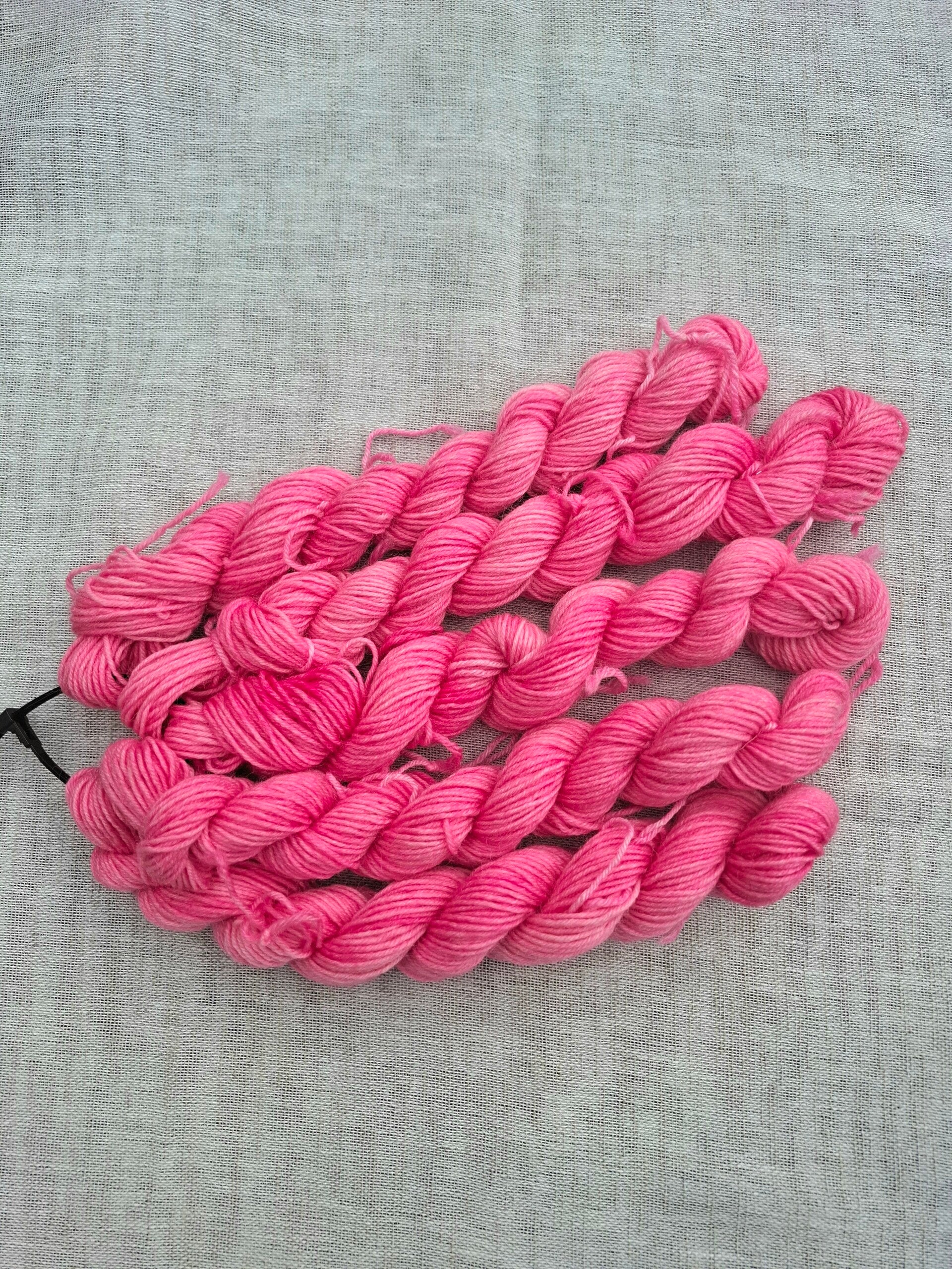 Mini sokkenwol kleur 007 Pink