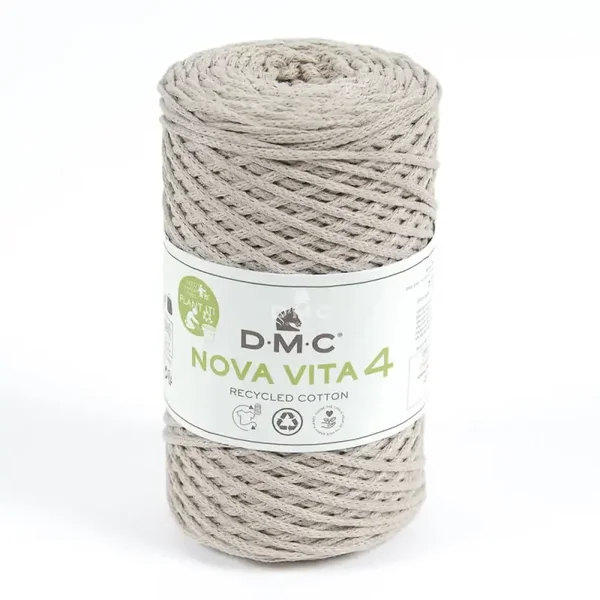 DMC Eco Vita 4 kleur 131 ecru (beige)