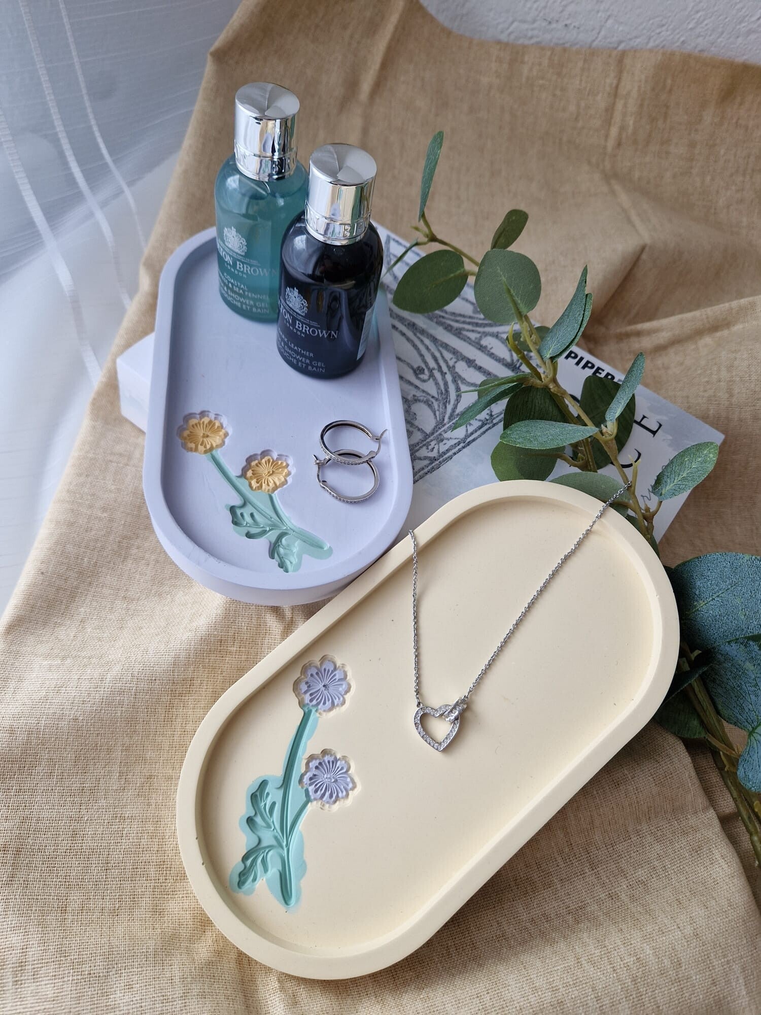 Ovaler Dekoteller Flower