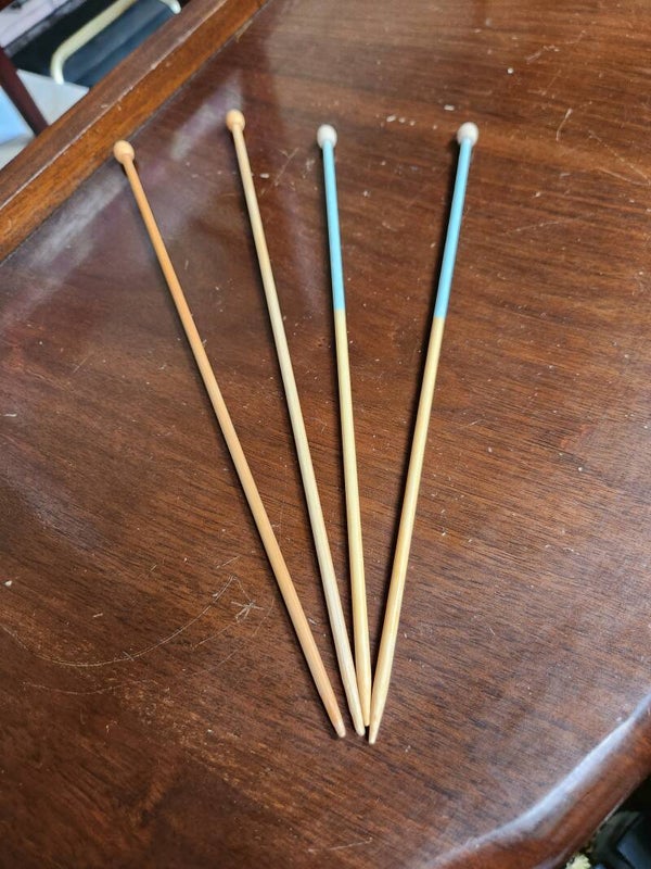 Knitting pins