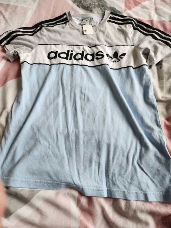 Kids Adidas t-shirt (Size-13-14)