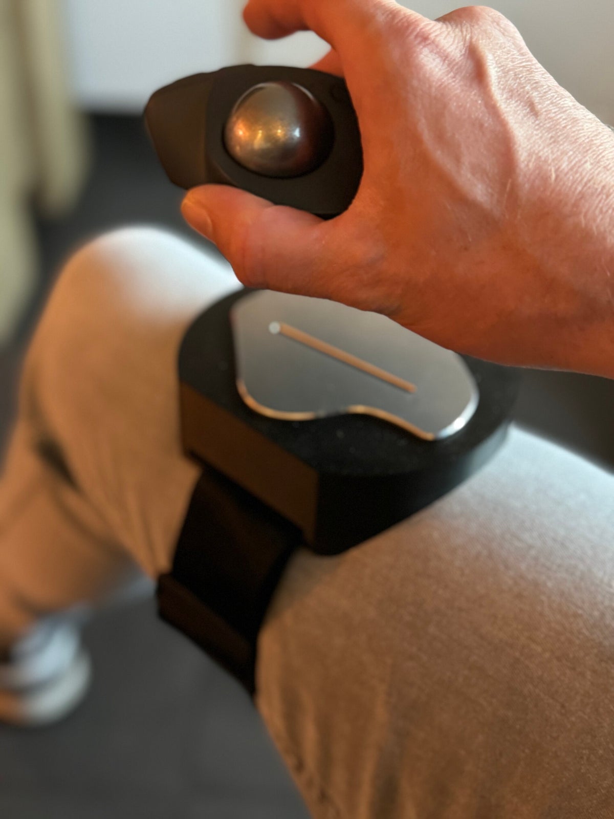 Left-Handed Leg Mount and Trackball for VR Flight Simulators | Vr ...
