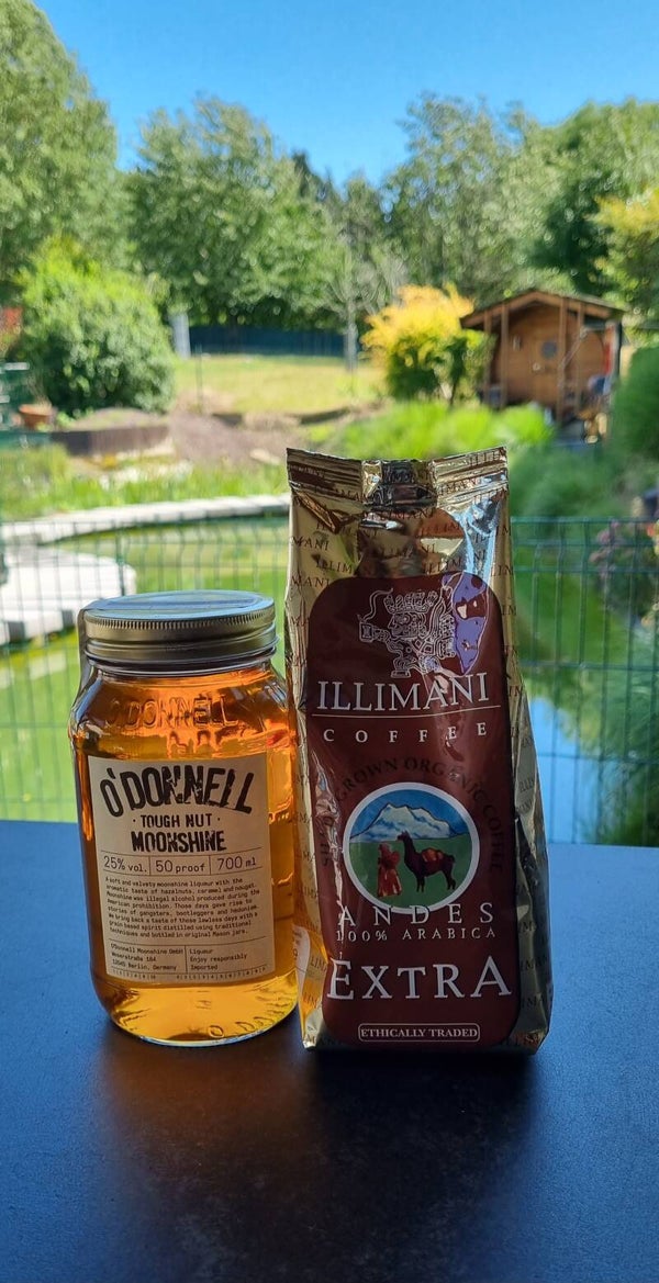 Moonshine hazelnoten en Illimani koffie