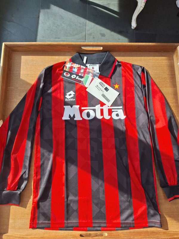 AC Milan 1993-94 home shirt - BNWT - Size small