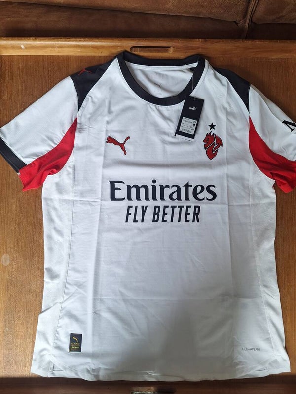 AC Milan 2025-26 away shirt player version - BNWT - Size extra large