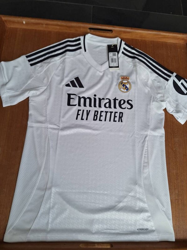 Real Madrid 2024-25 home shirt - BNWT - Size medium
