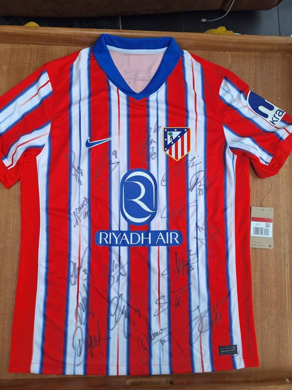 Atletico Madrid 2024-25 home shirt signed - BNWT - Size large
