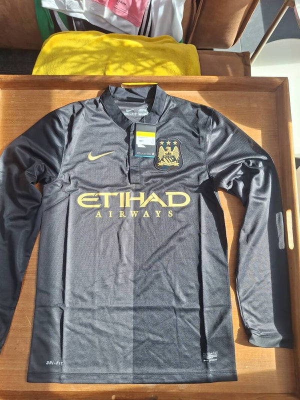 Manchester City 2013-14 away shirt - BNWT - Size small