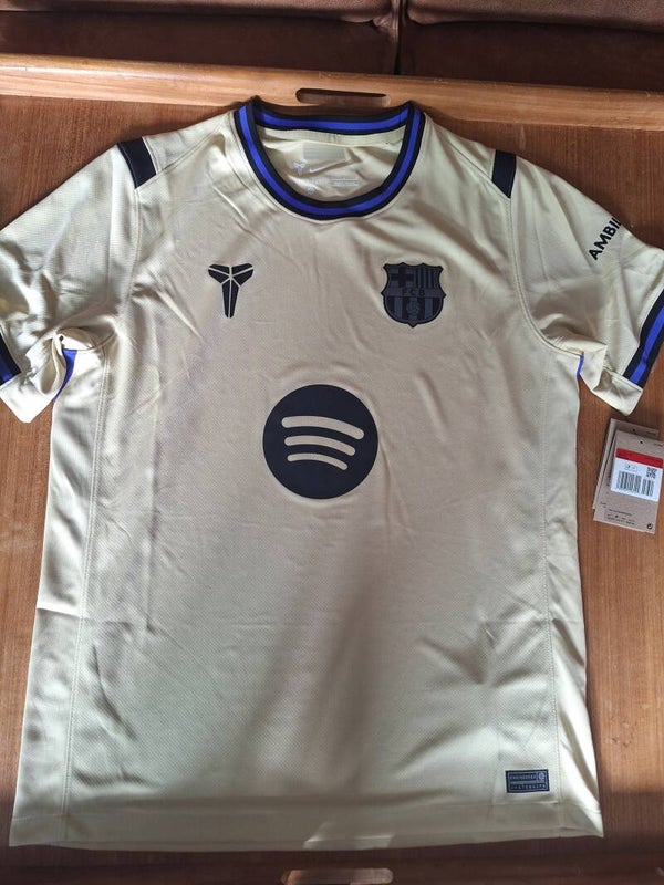 Barcelona 2025-26 away shirt - BNWT - Size large