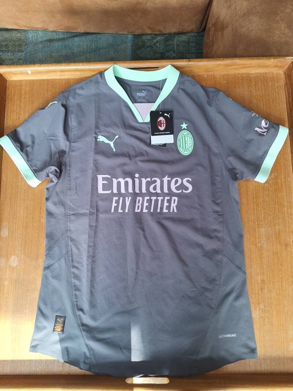 AC Milan 2024-25 third shirt player version - BNWT - Size medium