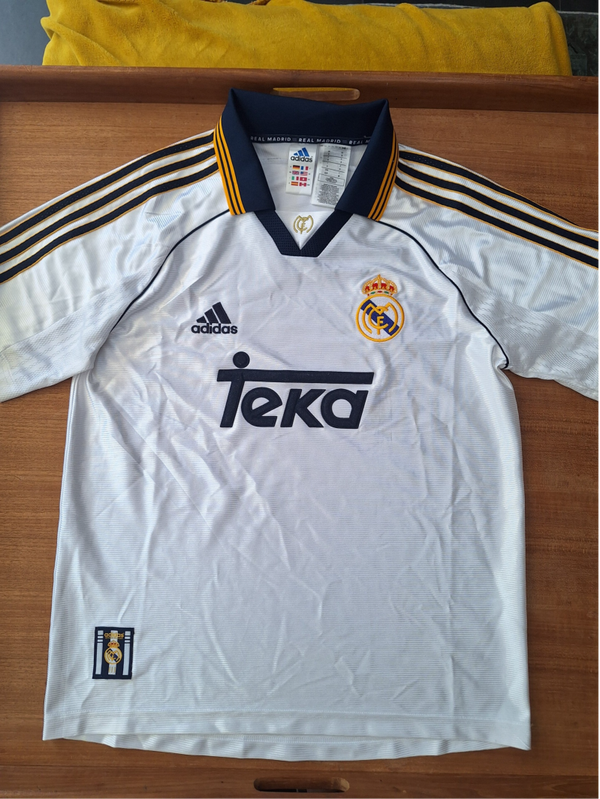 Real Madrid 1999-00 home shirt remake - Size small