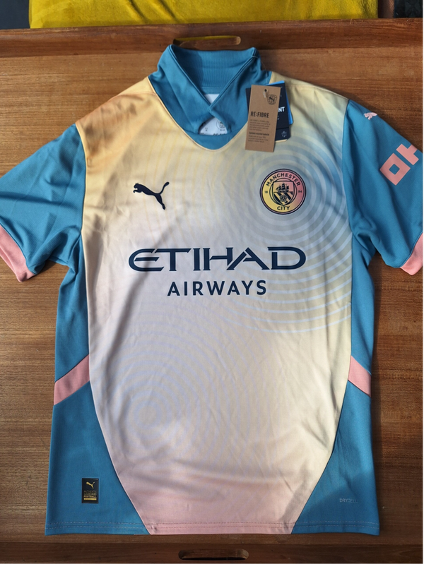 Manchester City 2024-25 fourth shirt - BNWT - Size medium