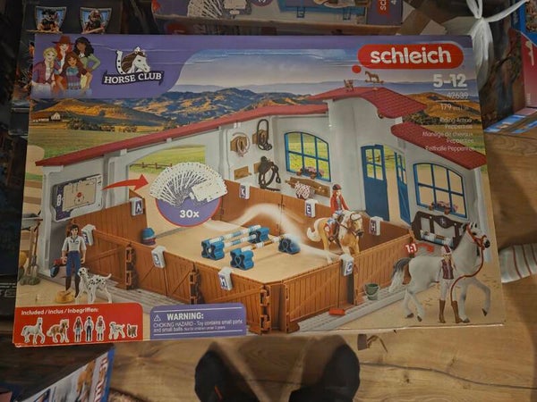 Schleich Pferdehalle
