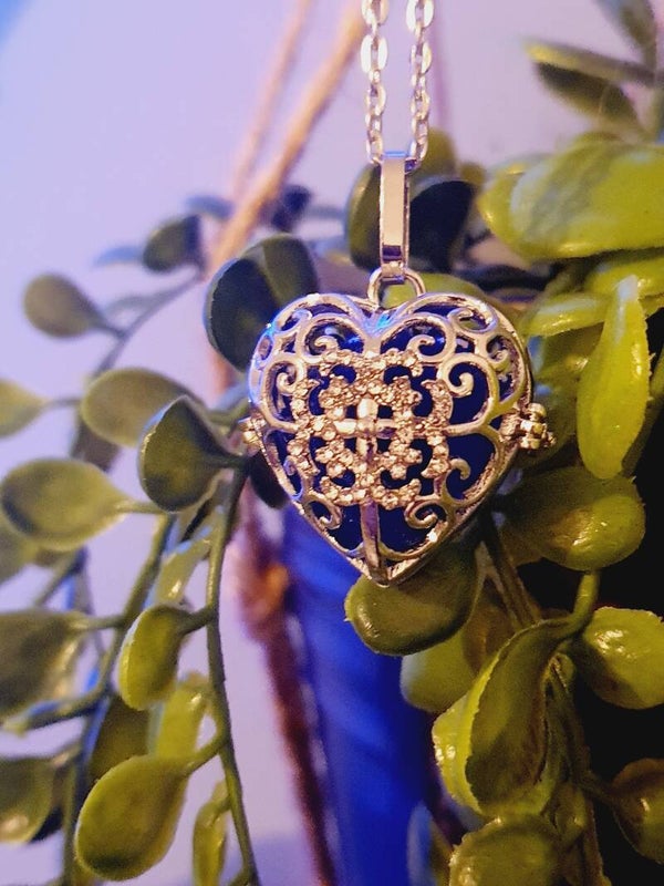 COLLIER DIFFUSEUR DE SENTEUR