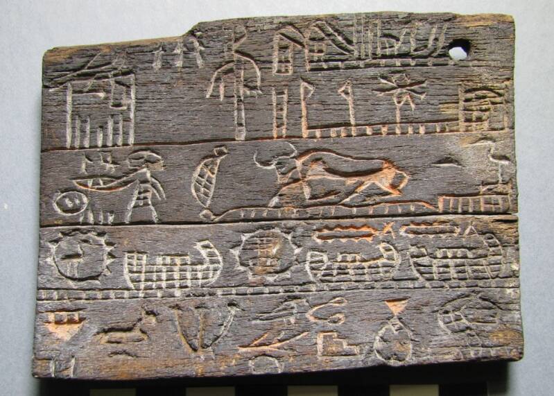 Product label from the reign of King Aha, Dyn. 1. Photo: Penn Museum (E9396), CC0.