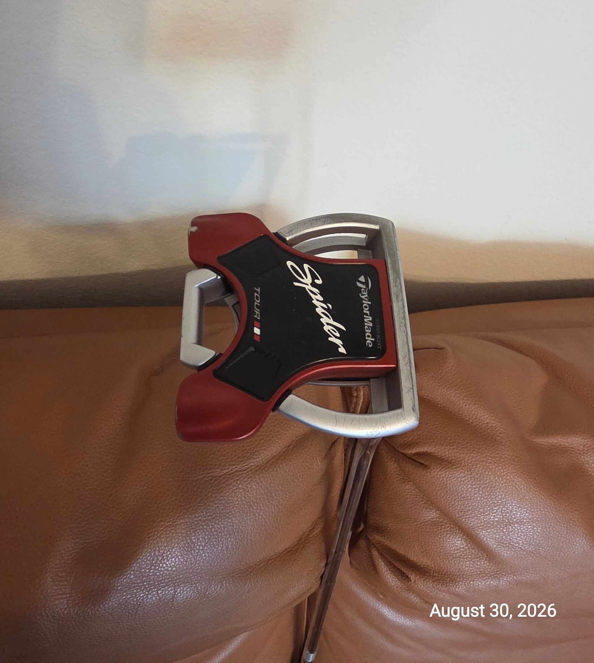 Taylormade Spider Tour putter; plays 33.5"; no headcover