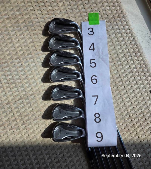Mizuno MX-25 Forged Iron Set 3-9 (7 clubs) R300 Reg. flex steel shafts; all grips tacky