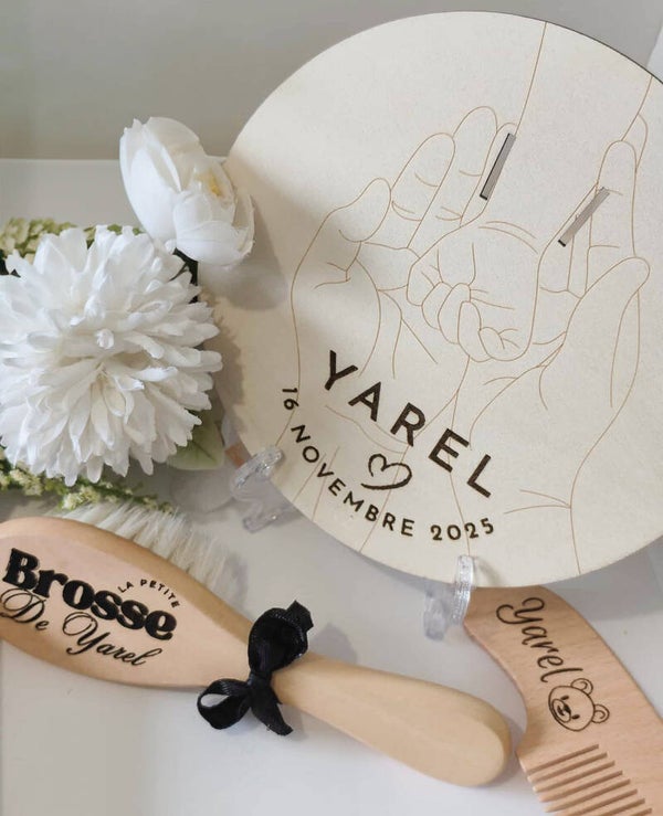 Porte bracelet naissance en bois personnalisé