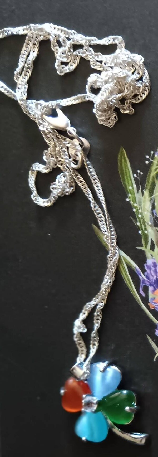 Multicolor 4 leaf Clover