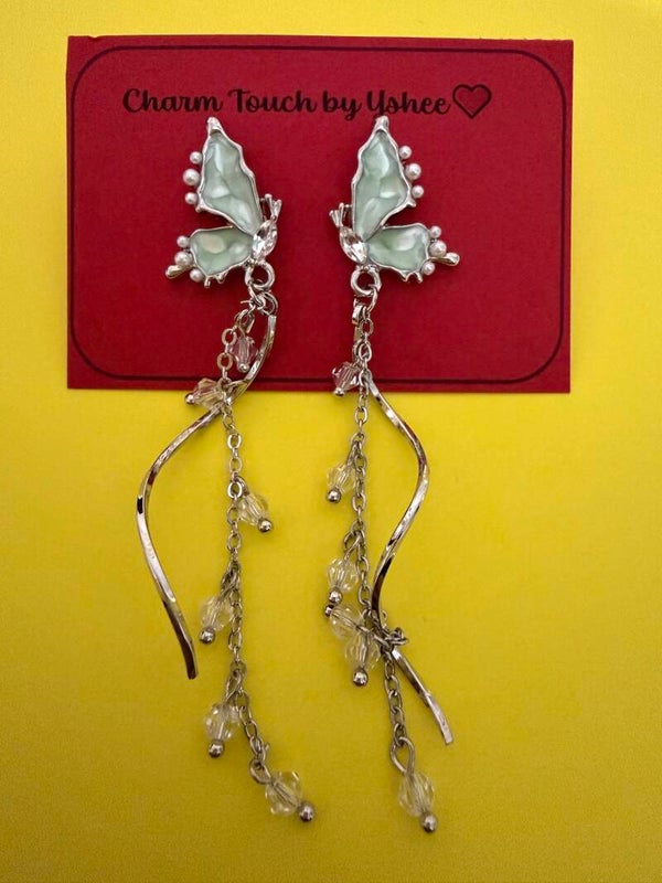 Butterfly with twisted long chain