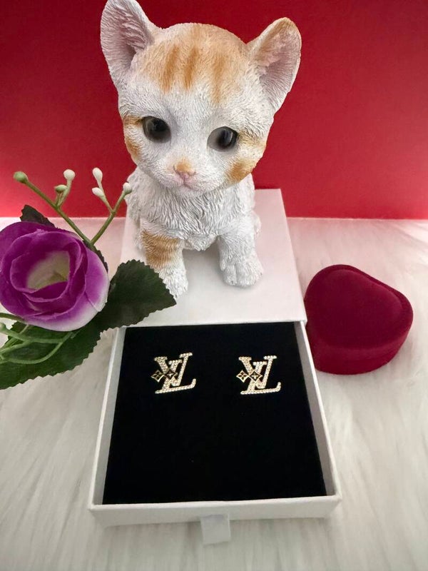 LV Diamonds Stud