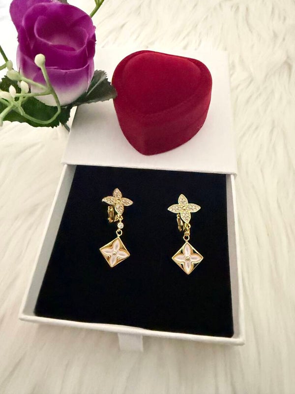 LV Gold den White Double Dangle