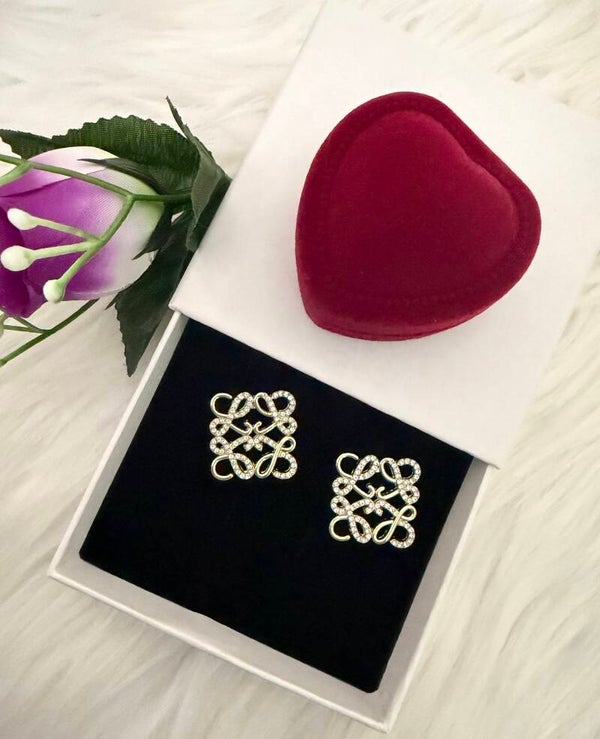 Loewe Stud