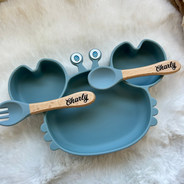 Assiette crabe et deux couverts personnalisés
