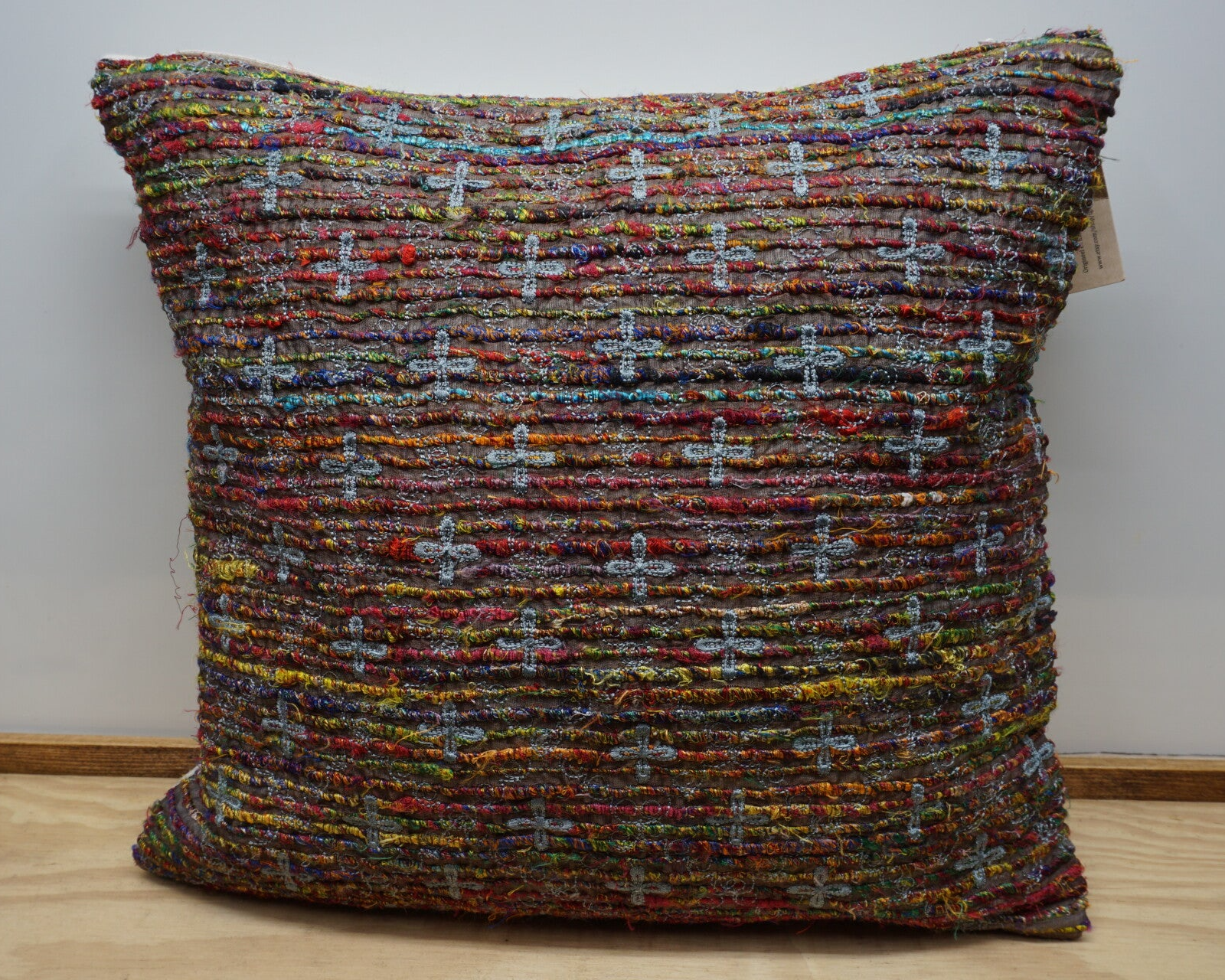 Zijden kussen multi colour met siersteken