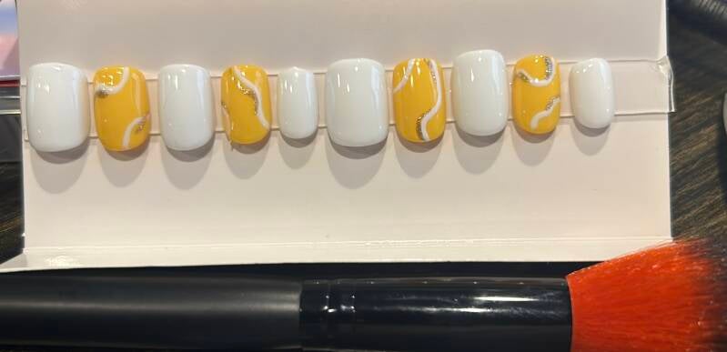 I Do Yellow Well