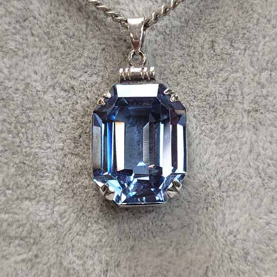 ❤ Antiker Art Deco Anhänger aus 800er Silber und blau Topas