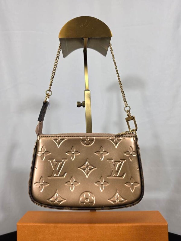 Louis Vuitton Mini Pochette Accessoires – Monogram Vernis Rose Gold – Limited Edition