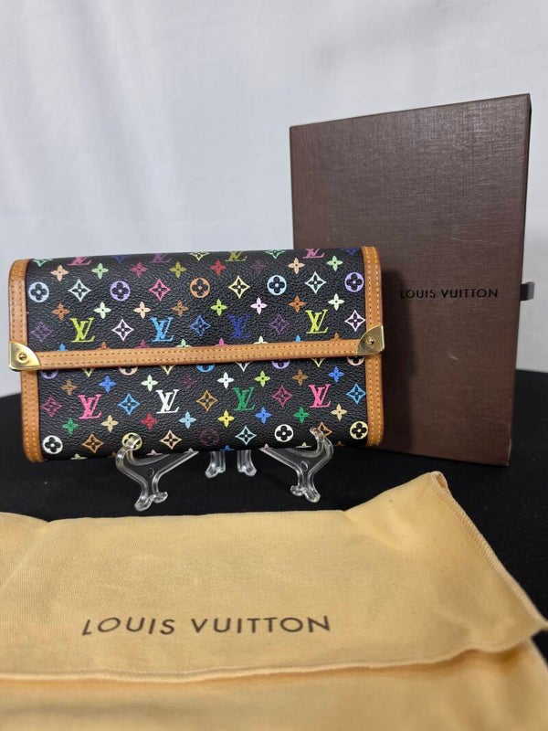 Louis Vuitton x Takashi Murakami Monogram Multicolore Porte Trésor International – Schwarz – Full Set